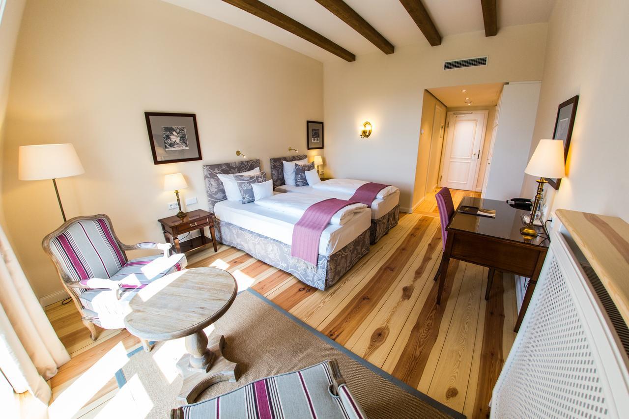 Hotel Schloss Leitheim 외부 사진